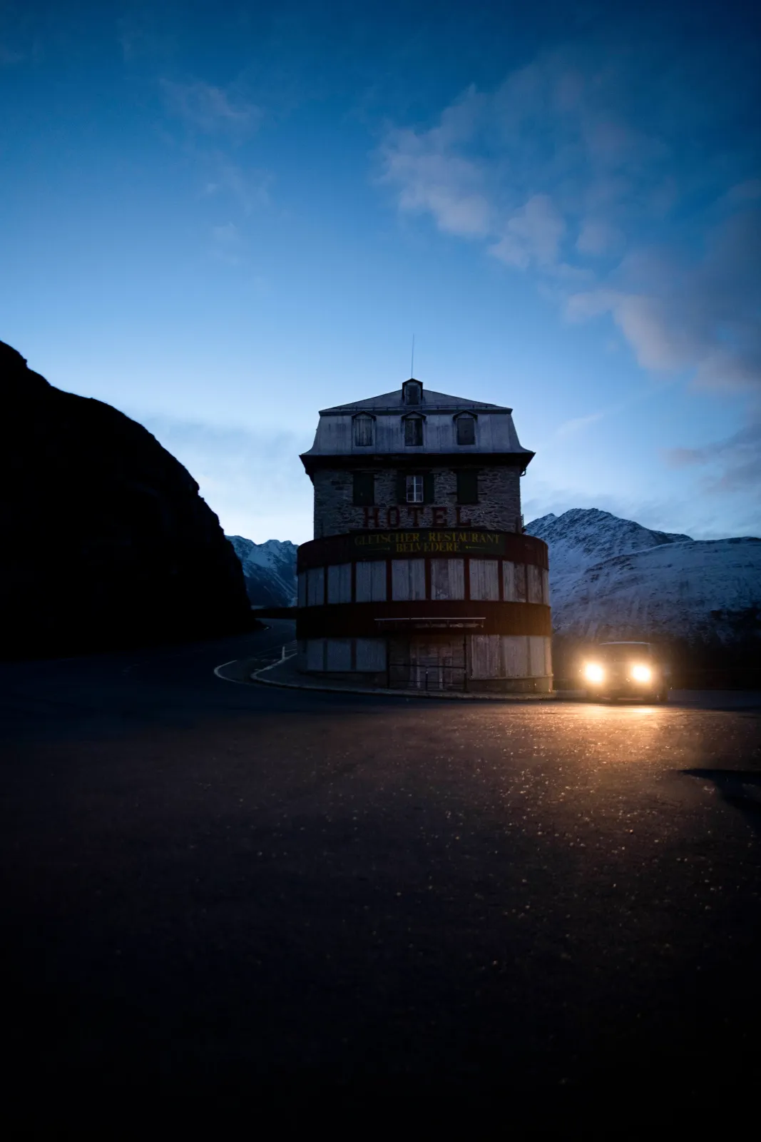 Valais — 9